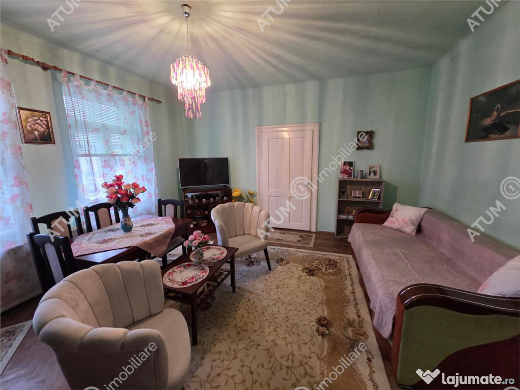 Casa individuala cu 4 camere si curte de 575 mp zona Vasile