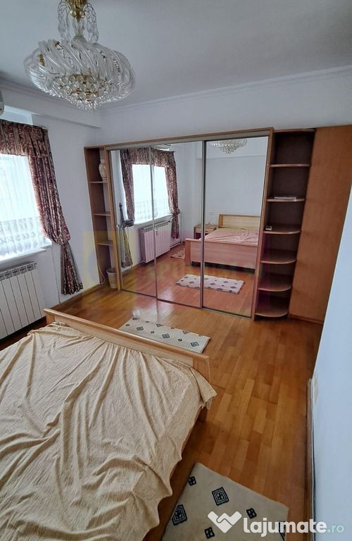 Inchiriere apartament 3(din4)camere pe bd Decebal, metrou...
