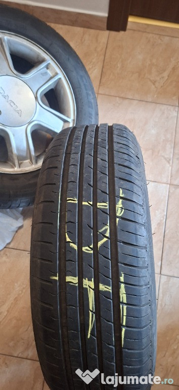 Vând jante aliaj'15 originale cu anvelope Logan