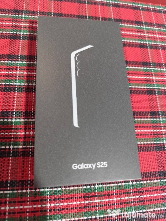 Vând Samsung S25 Navy 12Gb/128Gb sigilat liber de retea