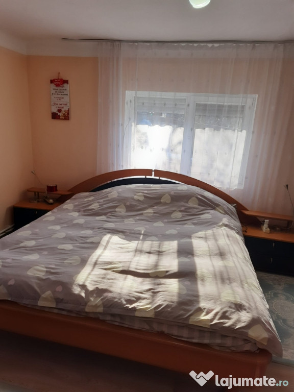 Dormitor de vânzare