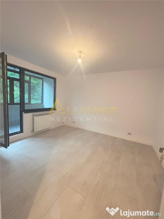 Apartament 3 camere decomandat-renovat-zona Brancoveanu-Luic