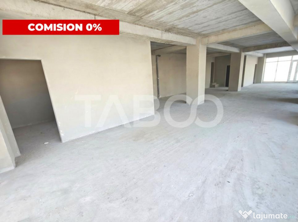 Spatiu comercial cu vitrina si 4 locuri de parcare - COMISIO