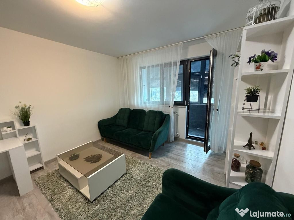 APARTAMENT 3 CAMERE-ZONA TOMIS NORD