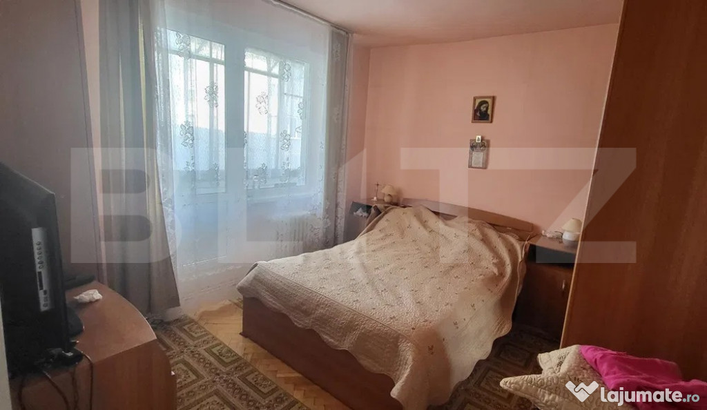 Apartament 3 camere, 72 mp, zona Reghin