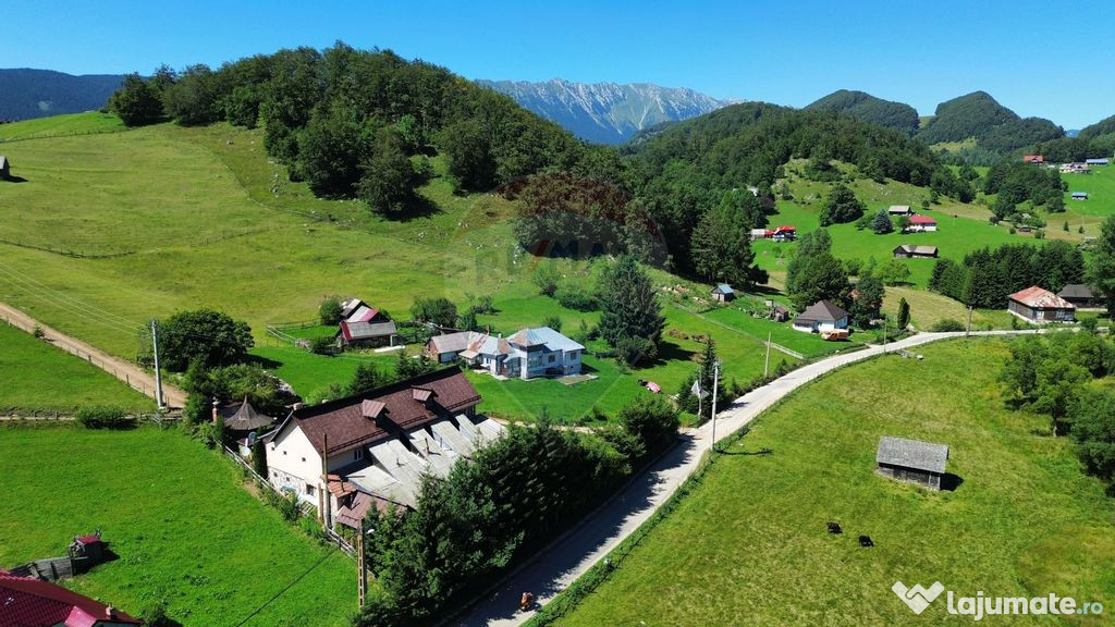 Pensiune de vânzare in vârf de munte la Ciocanu - lâng...