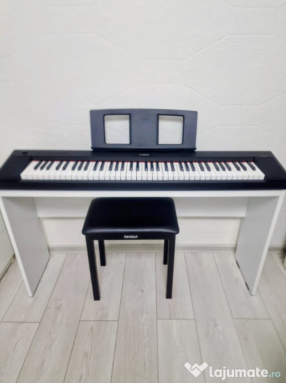 Pianină Yamaha Piaggero NP35