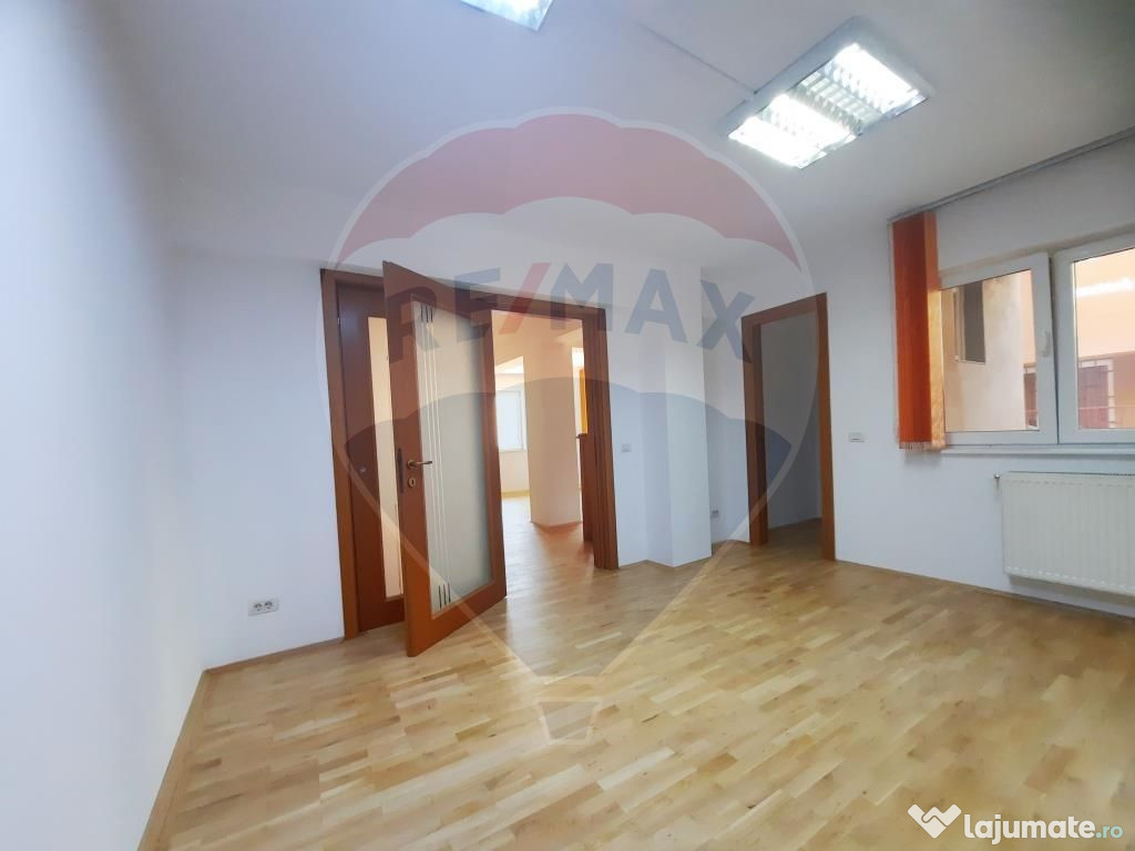 Apartament duplex / 4 camere de inchiriat / zona Bucur Ob...