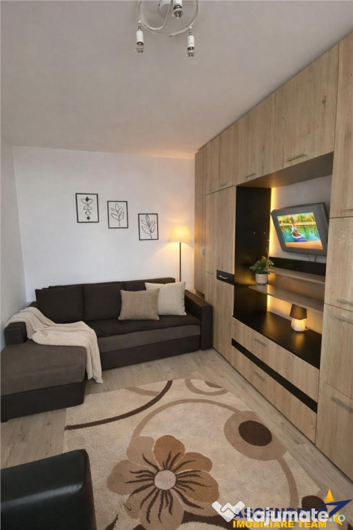 Garsoniera, cu 2 boxe, Astra, Brasov