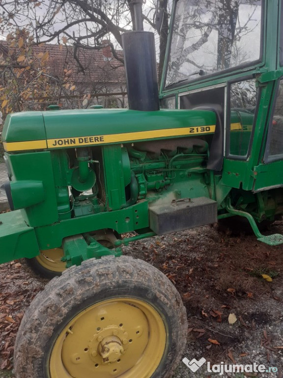 Vând tractor cu accesorii