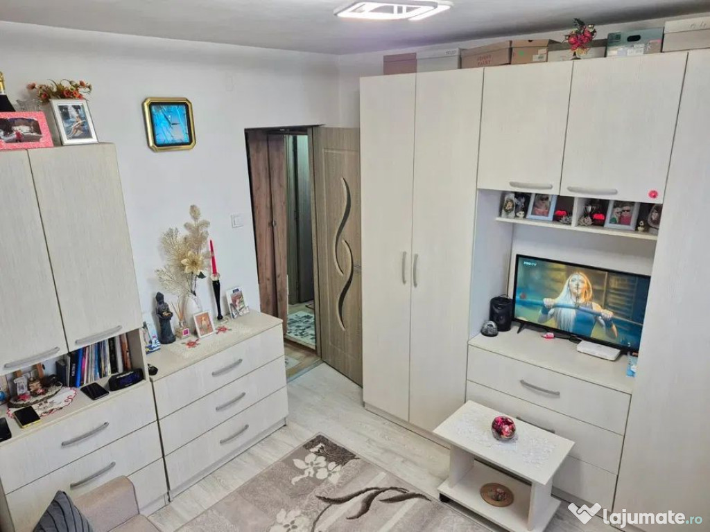 Garsoniera mobilata/utilata/loc parcare/ Berceni/Luica