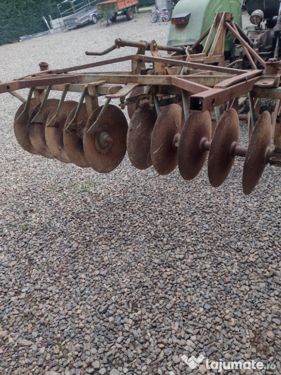 Vând disc purtat în tiranț