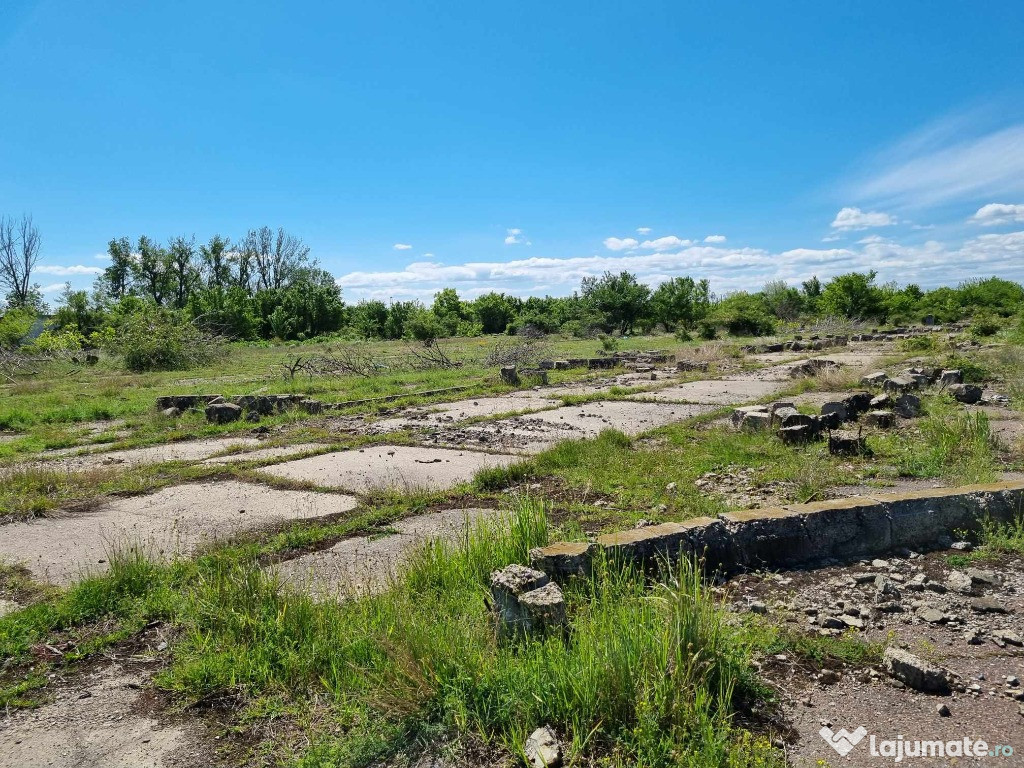 Teren intravilan 129.600 mp in Focsani, strada Milcov-Valcele Remat