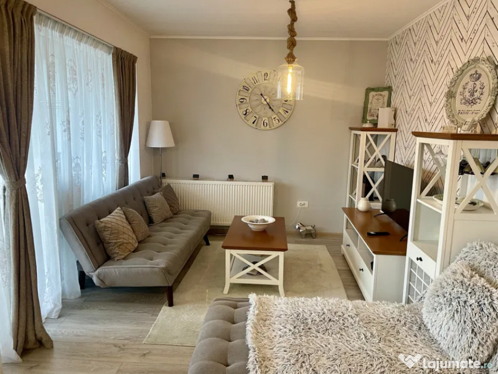 Apartament 2 camere, decomandat - zona Tractorul