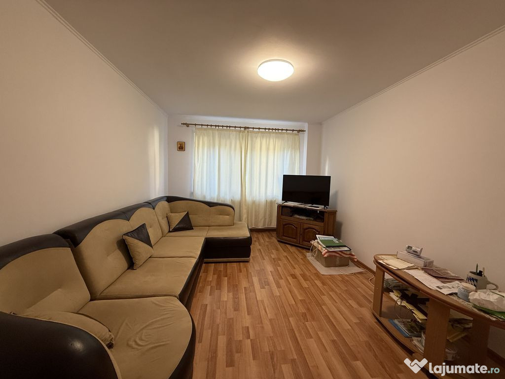 EXCLUSIVITATE!!! APARTAMENT 4 CAMERE DECOMANDAT , ZONA UL...