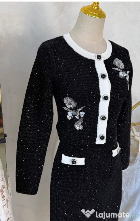 Compleu negru elegant