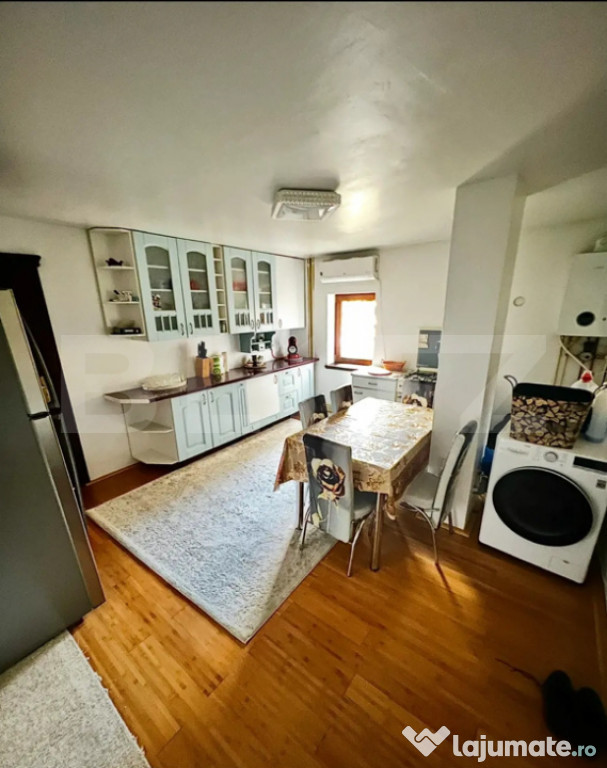 Apartament 2 camere, 70 mp, zona Lunei