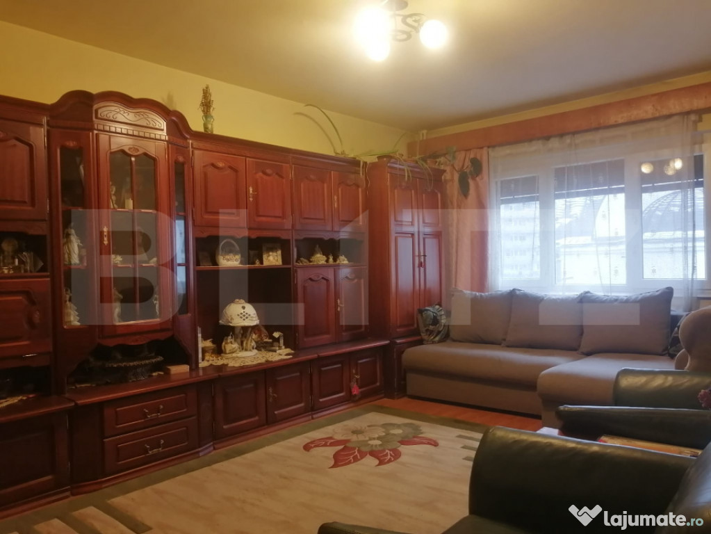 Apartament cu 3 camere – Zona Calea Aradului, Oradea