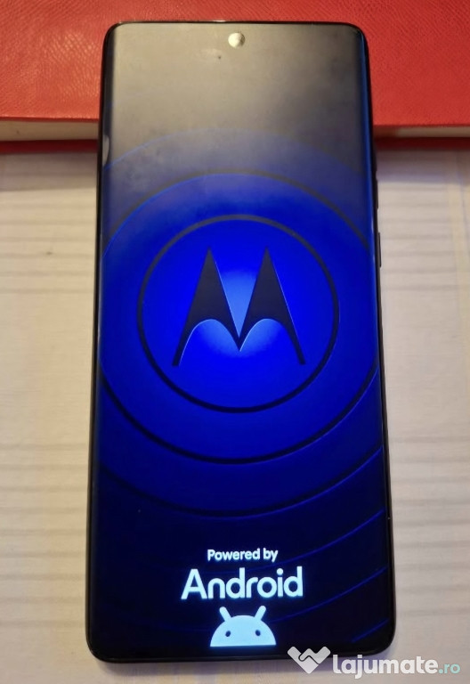 Vând Motorola Edge 40 neo