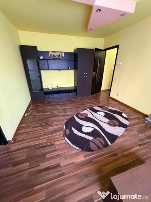 Apartament 2 camere semidecomantate, parter , Filiasi