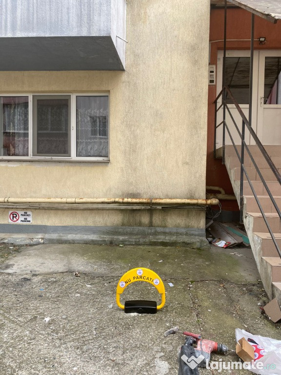 Parcare cu CF de vanzare, strada Stejarului 27