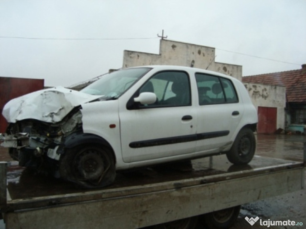 Dezmembram Renault CLIO