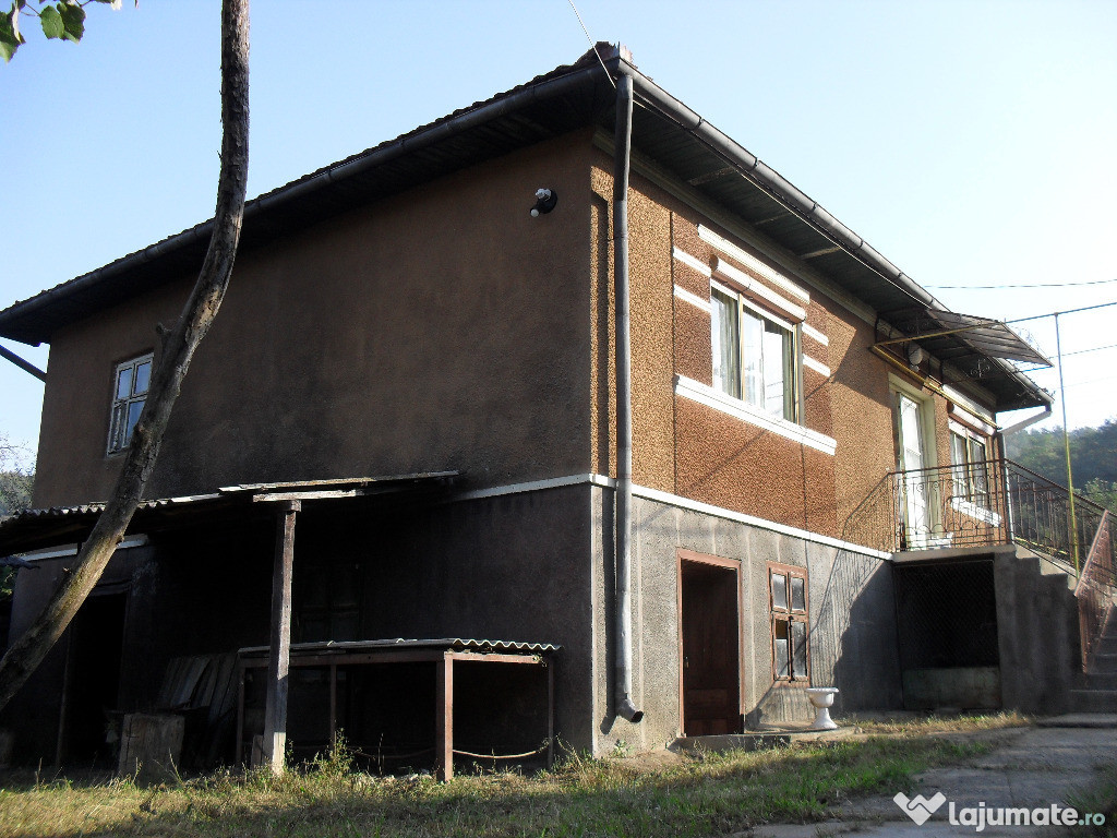 Casa situata in judetul Salaj Comuna Gâlgău, Sat Bârsău Mare