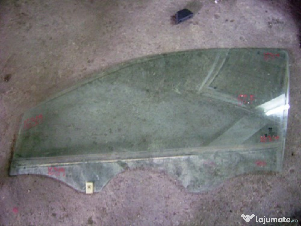 Geam stanga fata Hyundai I20 an 2008 – 2012