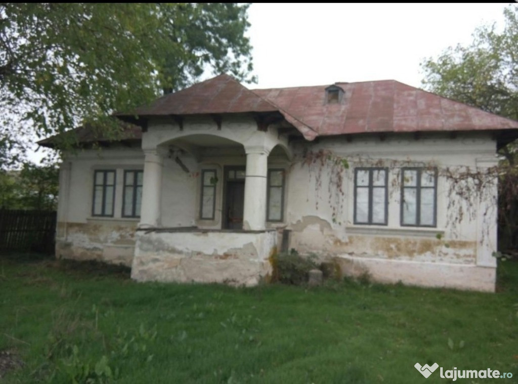 Casa pe drumul Național Pitesti-Slatina