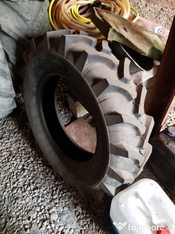 Anvelopă tractor 8.00-20