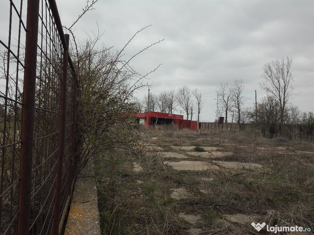 Teren intravilan com. Toporu, langă calea ferată 2200mp