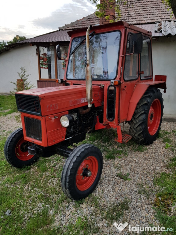 Tractor Universal 445 2004 servodirectie 2 manete