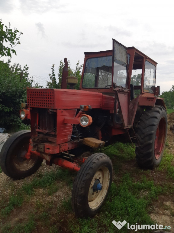 Tractor U650