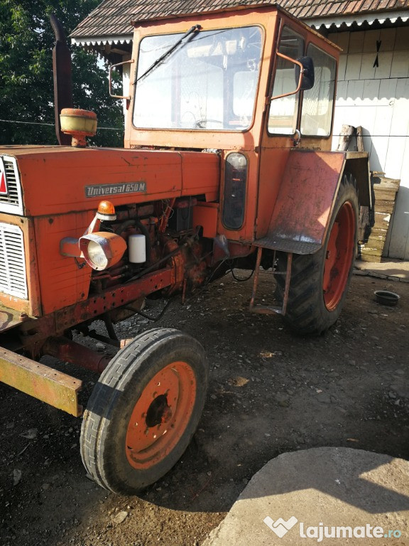Tractor U650 M