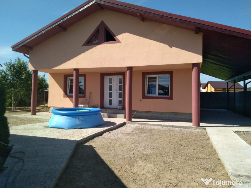 Casă cu teren