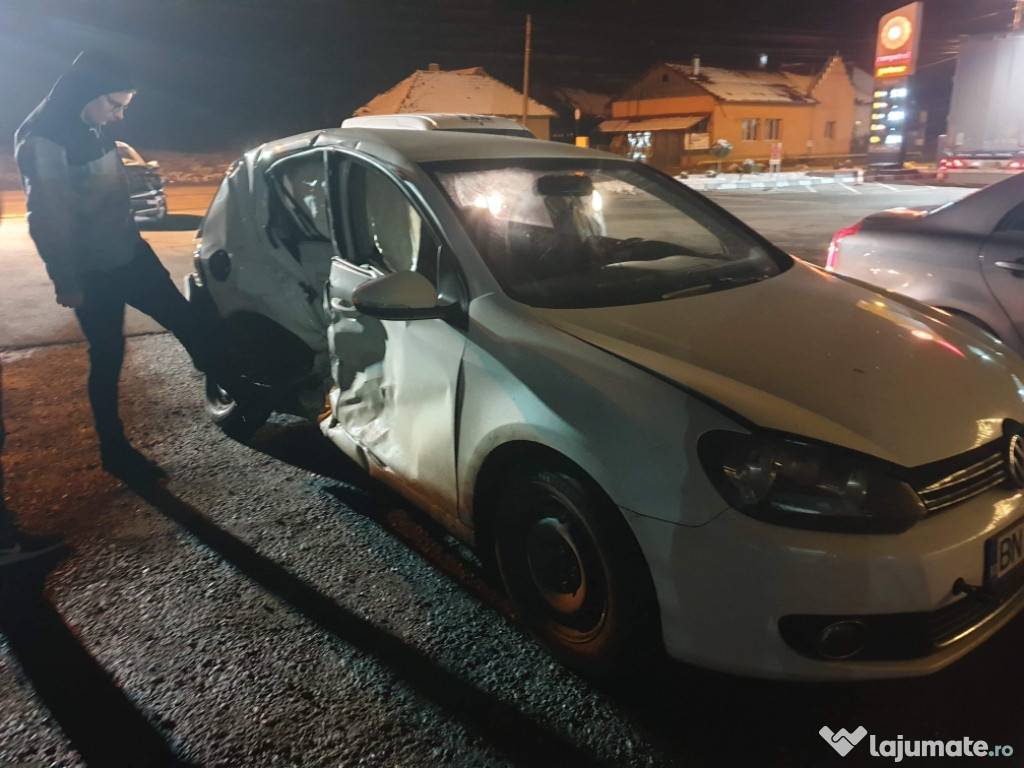 Dezmembrez Golf 6