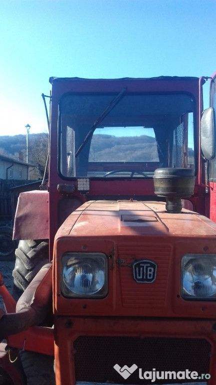 Cabină tractor U650