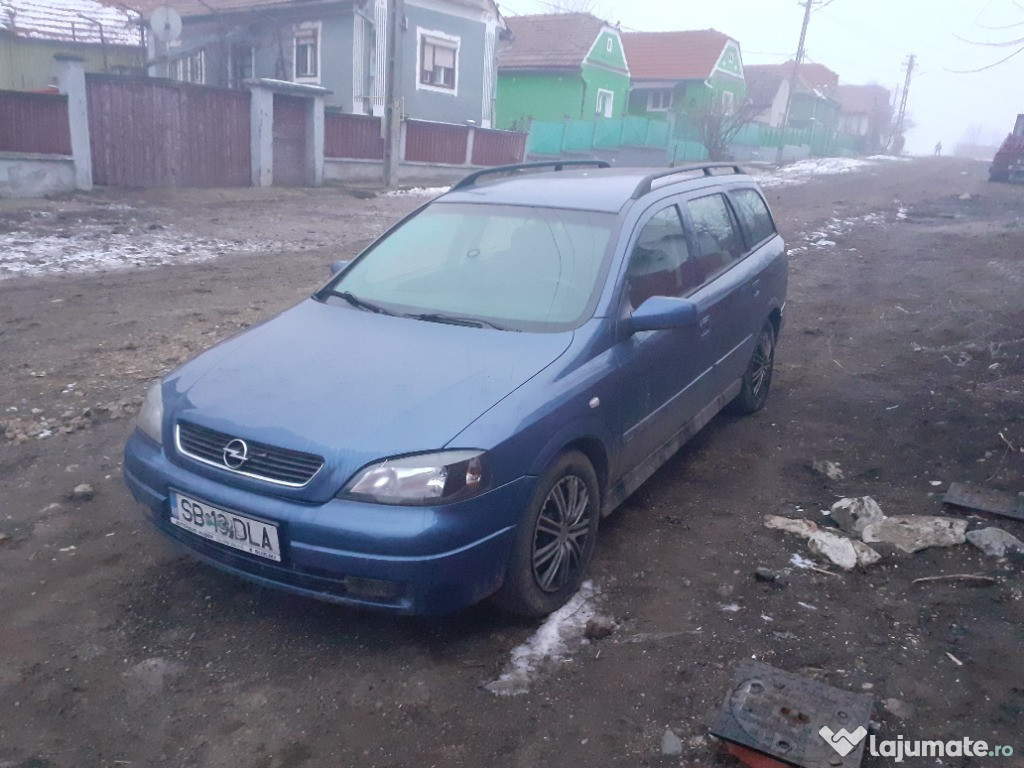 Dezmembrez opel astra