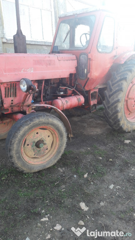 Tractor Belarus MTZ 80