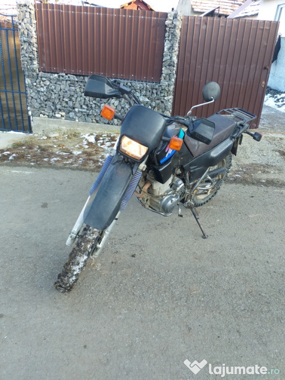 Yamaha XT600