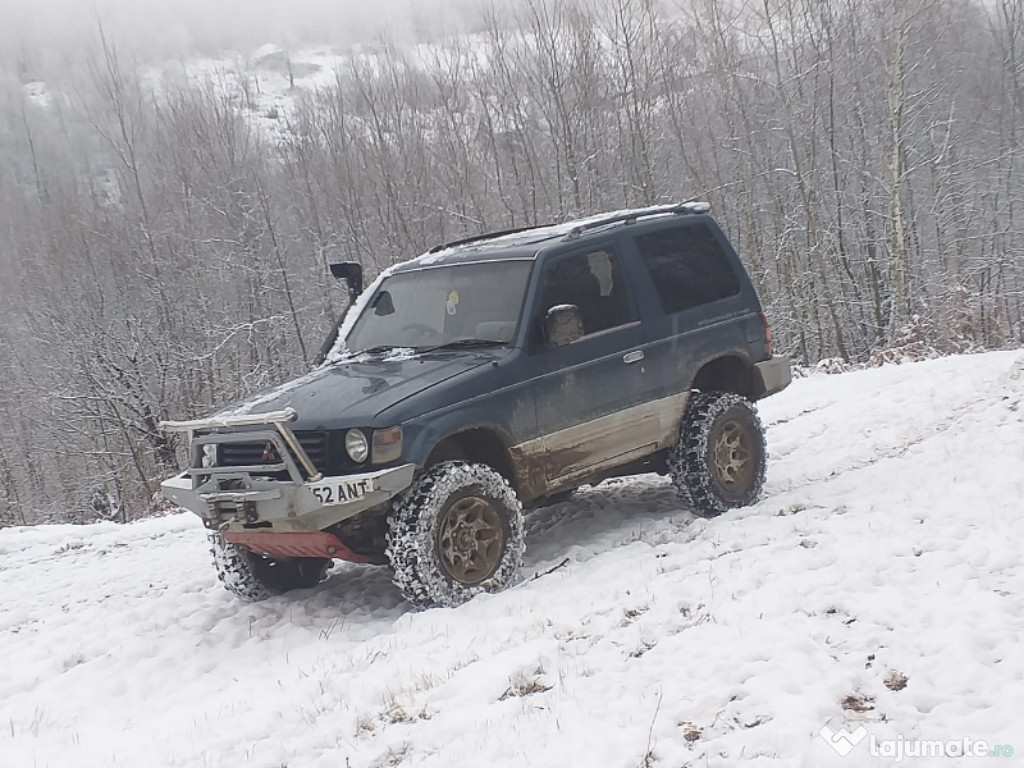 Mitsubishi pajero 2.5