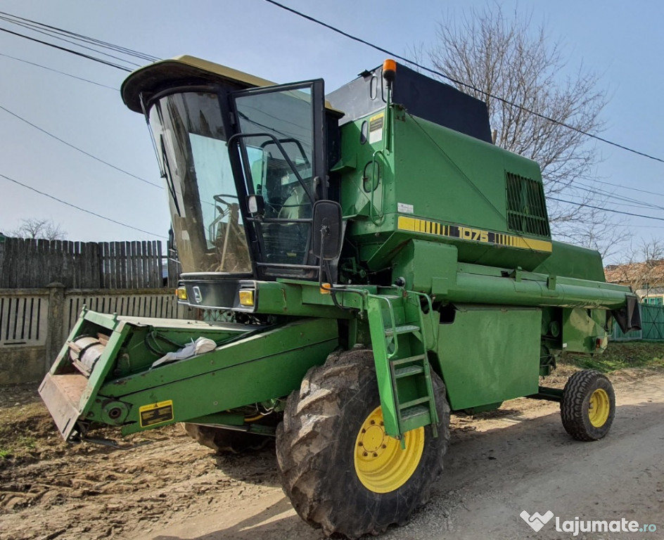 Combina John Deere 1075