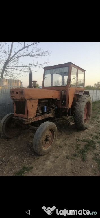 Tractor U650