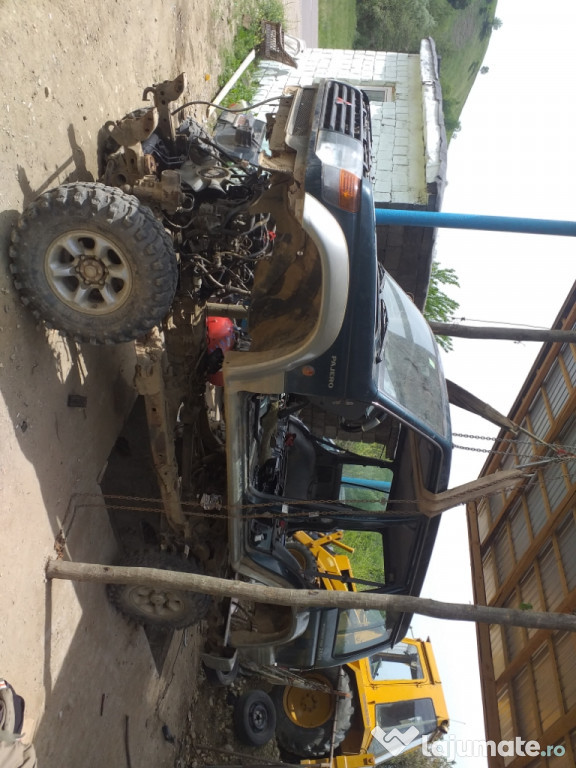 Mitsubishi pajero