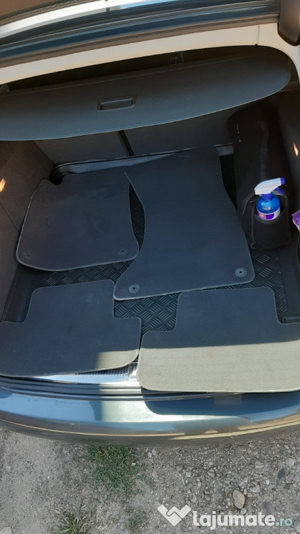 Covorase mocheta Audi A4 b8