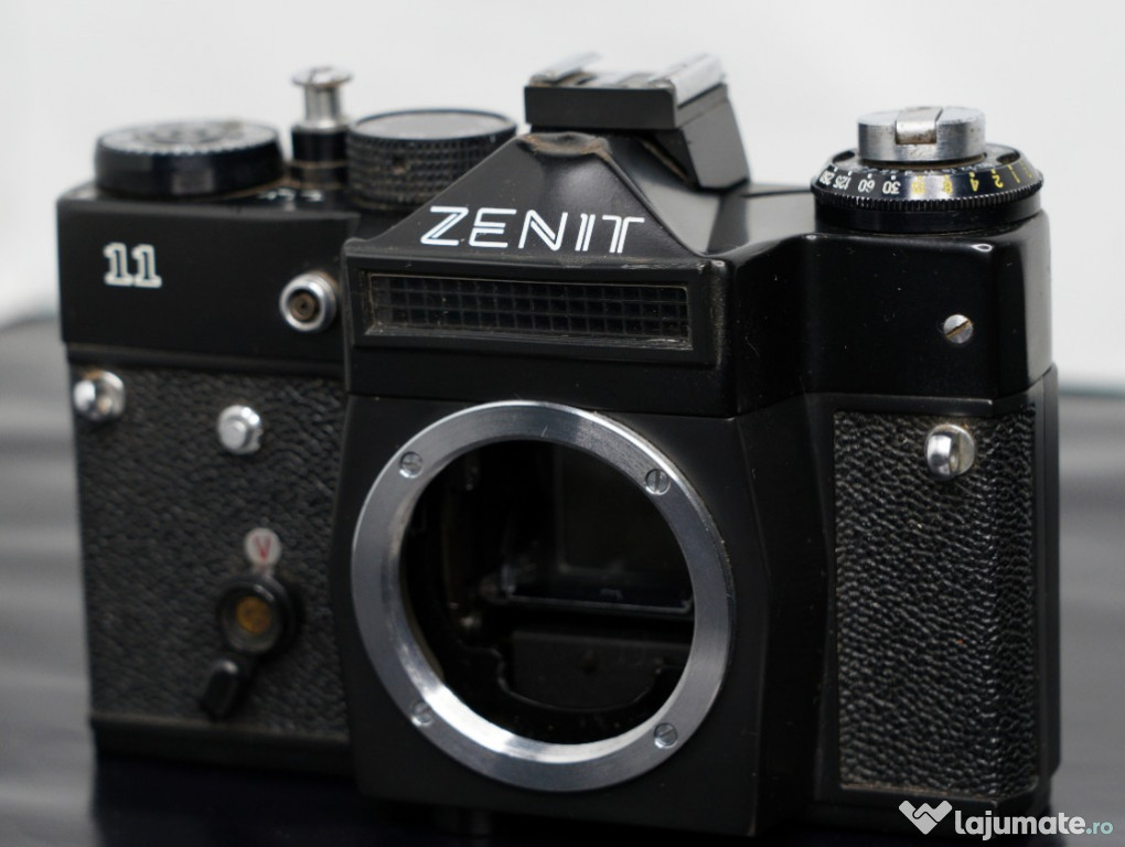 Body aparat foto Zenit 11 de colecție.