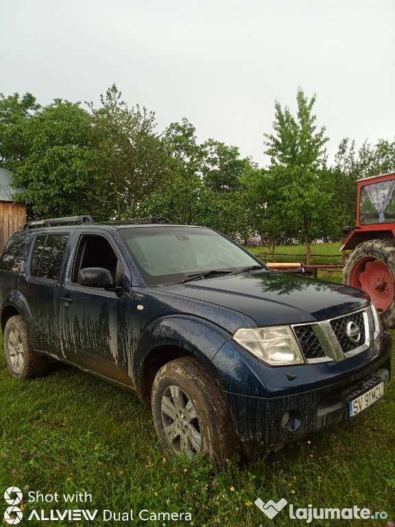 Nissan pathfinder