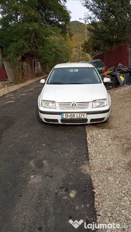 Dezmembrez vw bora 2002