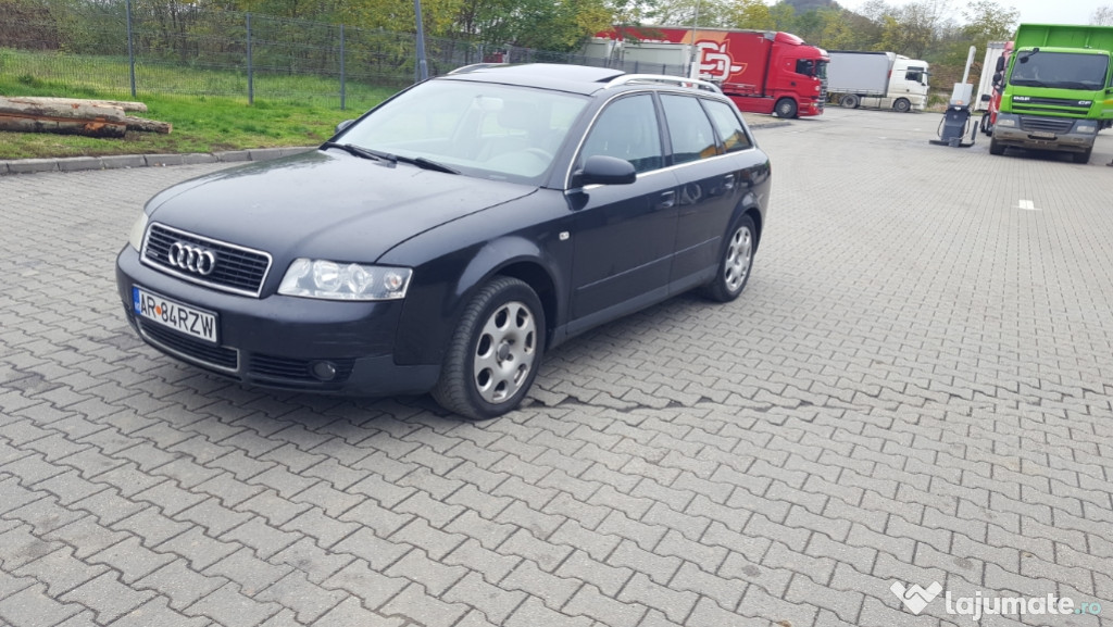Audi A 4 quattro 2.5 tdi înmatriculat.