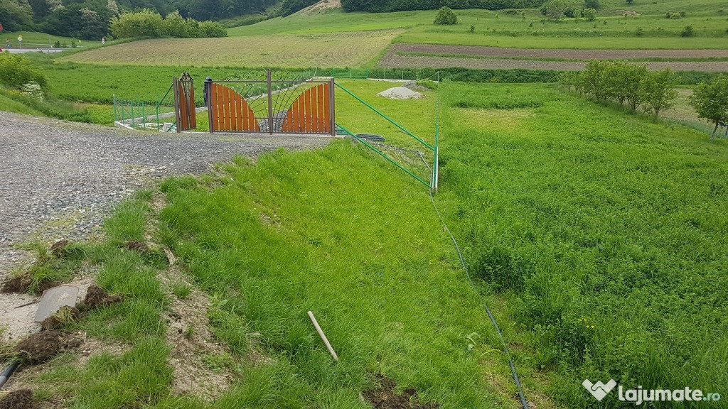 Teren intravilan, jud.Sibiu, Rusi, cu proiect de casa 1100mp